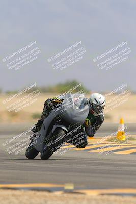 media/Sep-30-2023-SoCal Trackdays (Sat) [[636657bffb]]/Turn 15 (1120am)/